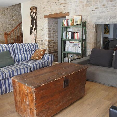 Maison De Village Spacieuse Et Confortable Le Gue-de-Velluire Bagian luar foto