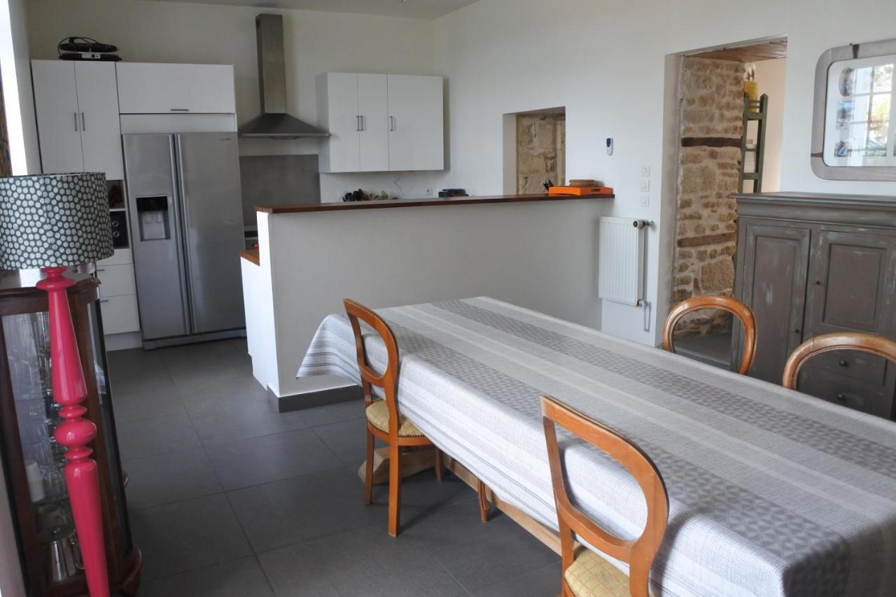 Maison De Village Spacieuse Et Confortable Le Gue-de-Velluire Bagian luar foto